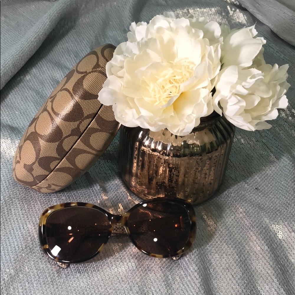 Coach Spotty Tortise eyelglasses